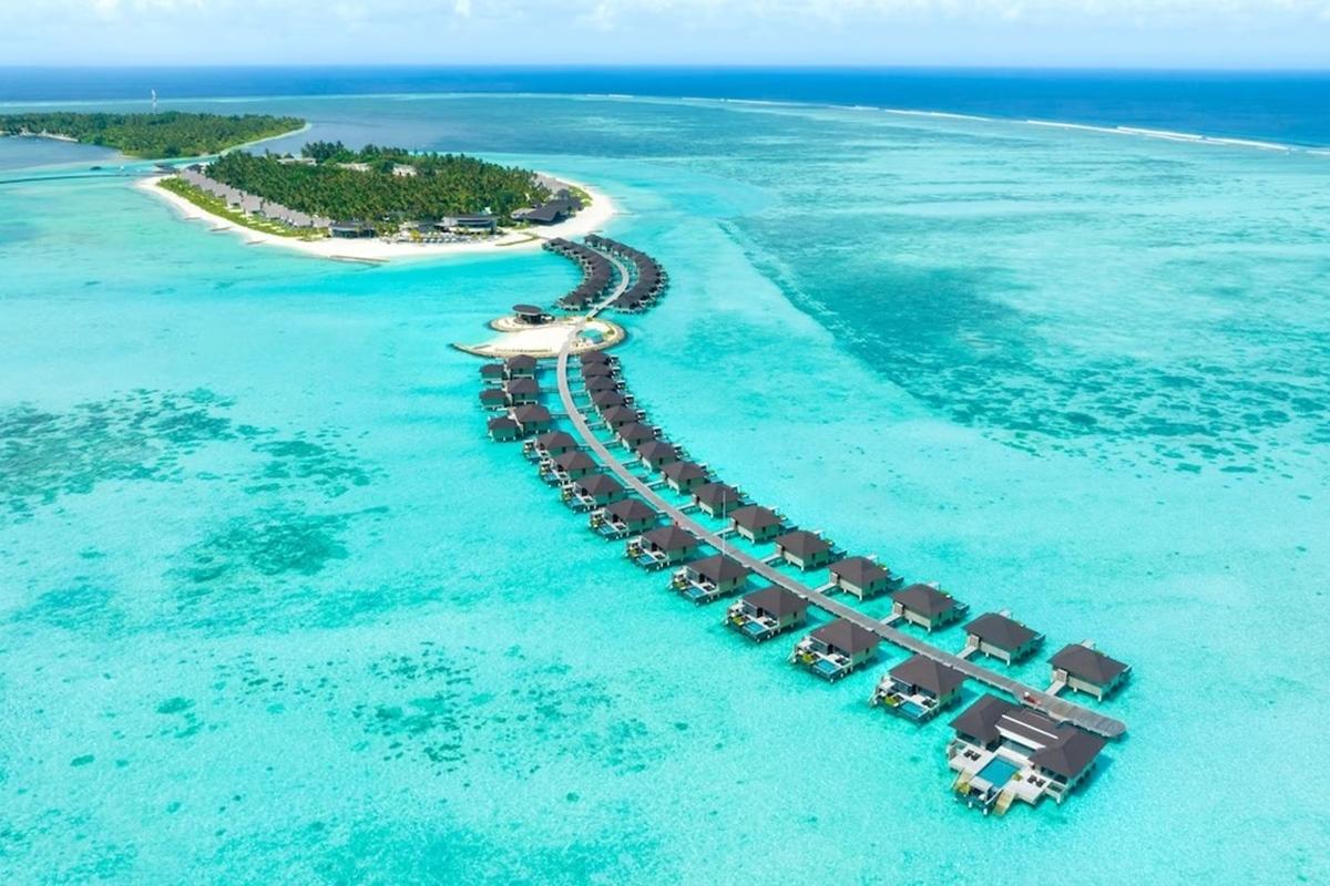 Madifushi Private Island Hotel Meemu Atoll Bagian luar foto