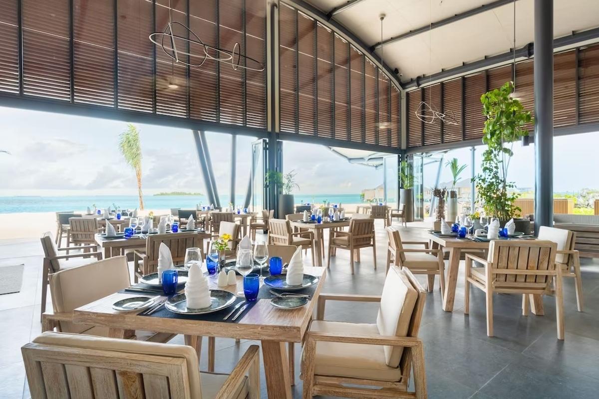 Madifushi Private Island Hotel Meemu Atoll Bagian luar foto