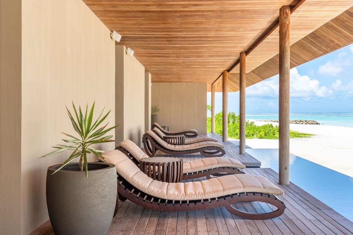 Madifushi Private Island Hotel Meemu Atoll Bagian luar foto